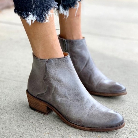 Frye "Carson Piping Bootie" Graphite Grey Leather Ankle Boot | Women's Size 8.5 - Picture 3 of 13